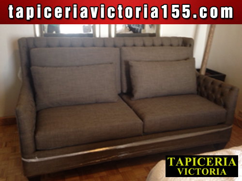 13 Sofá cama capitoneado - Tapiceria Victoria